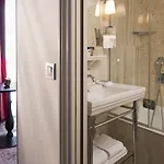 Hotel Monge 4*