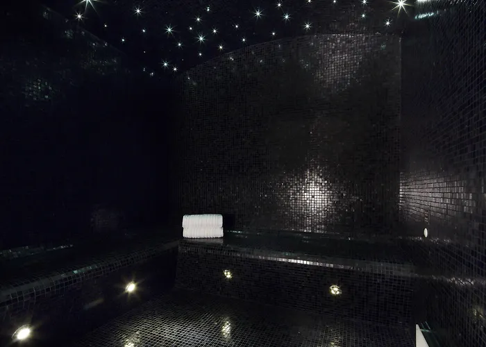 Hotell Monge 4*